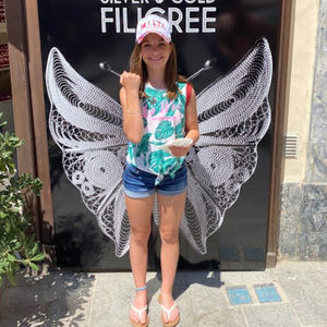 Meet your Posher, Ava